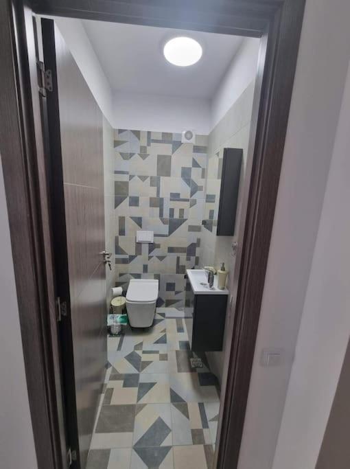 Lovely 1 Bedroom Livingroom Apartment Sector 1 Bucuresti Voluntari Exteriör bild